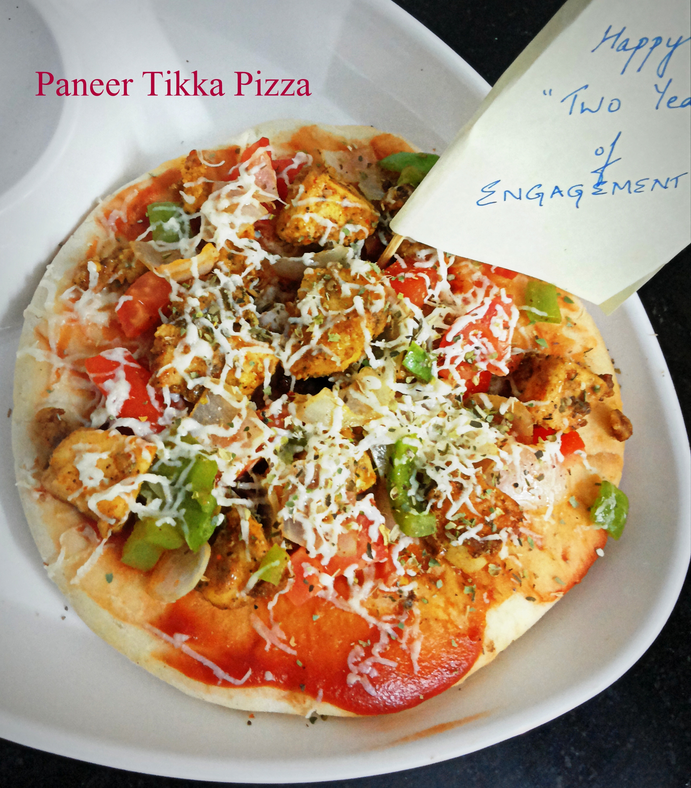 #PaneerTikkaPizza follow me @taleoftwotomatoes