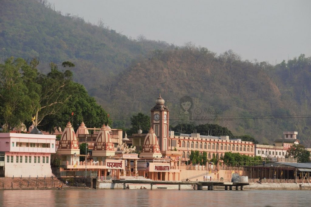 Parmarth NIketan Ashram Rishikesh activities aarti